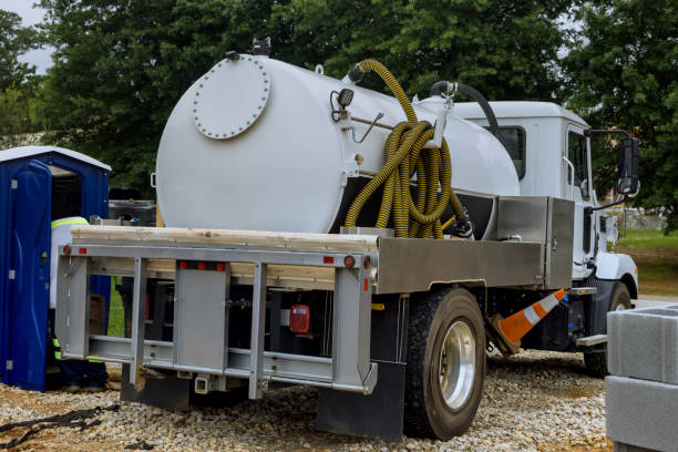 Portable Toilet Options We Offer in Brentwood, MO