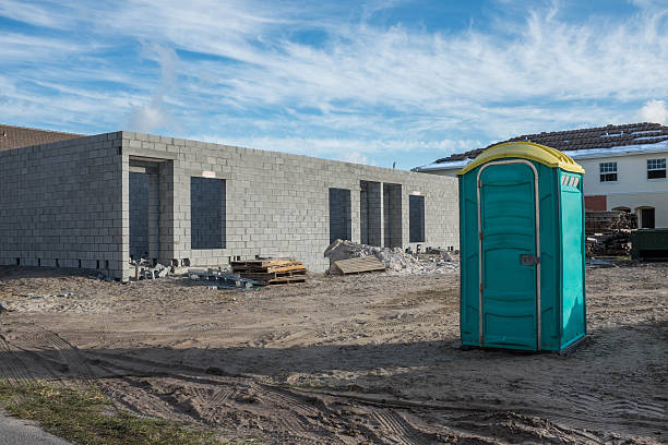 Best Porta potty delivery and setup  in Brentwood, MO